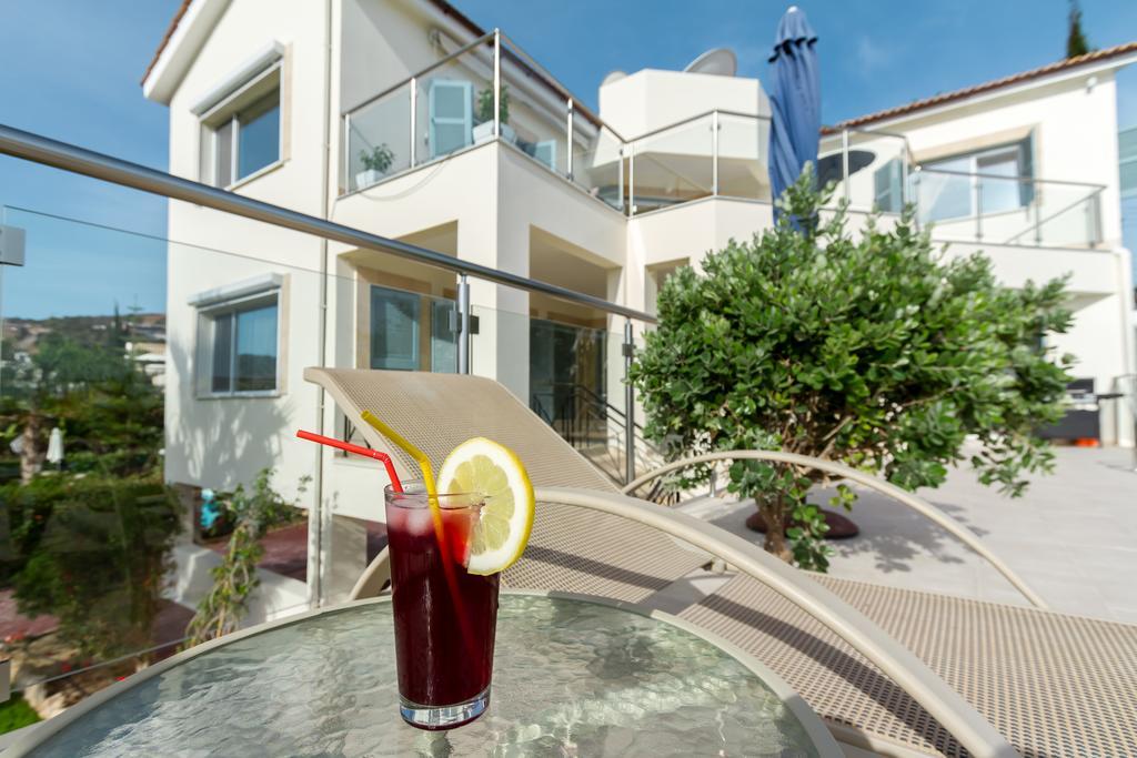 Villa Riverside Polis Exterior photo